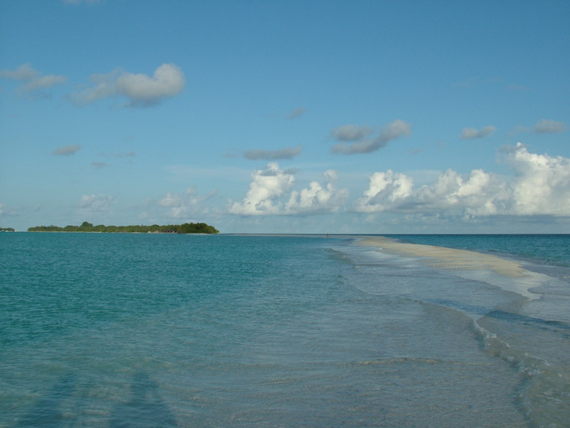 ,  (Kuramathi).