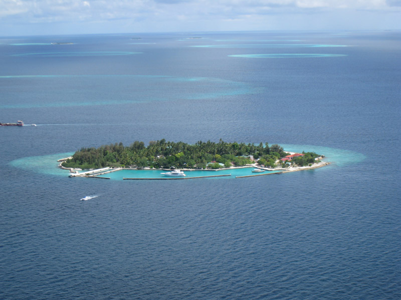 ,  (Kuramathi).